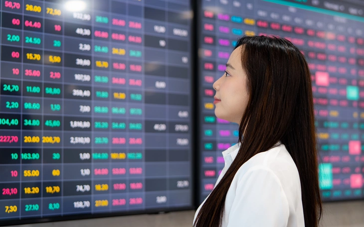 Giai đoạn bất định chưa đi qua, vì sao nhiều công ty chứng khoán chọn ‘tấn công’? - Ảnh 4.