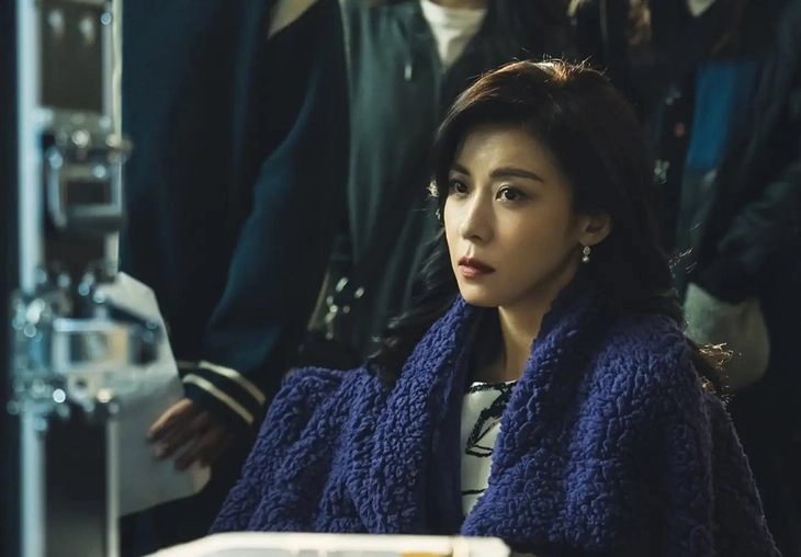 Ha Ji Won đáng sợ và đầy toan tính trong Climax - Ảnh 3.