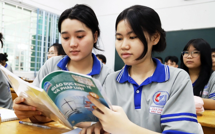 Lướt mạng để tìm thông tin, đọc sách tìm tri thức - Ảnh 3.