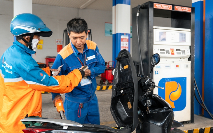 Xử phạt 40 triệu đồng một doanh nghiệp kinh doanh xăng dầu ở Đồng Tháp tự ý điều chỉnh giá   - Ảnh 2.