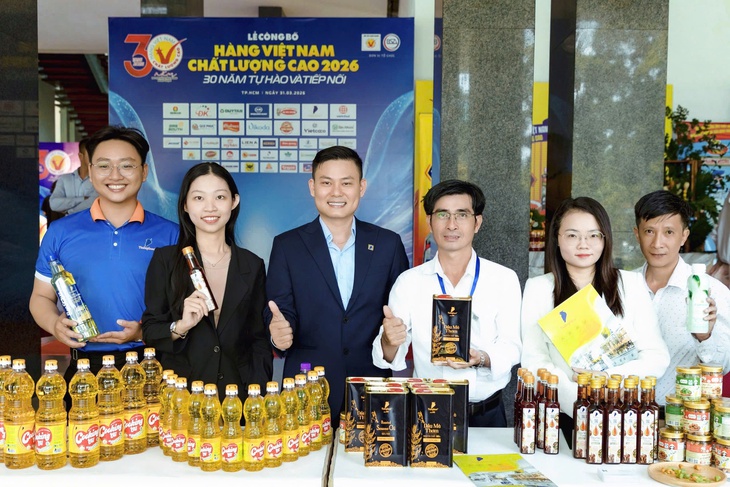 Hàng Việt Nam - Ảnh 3.