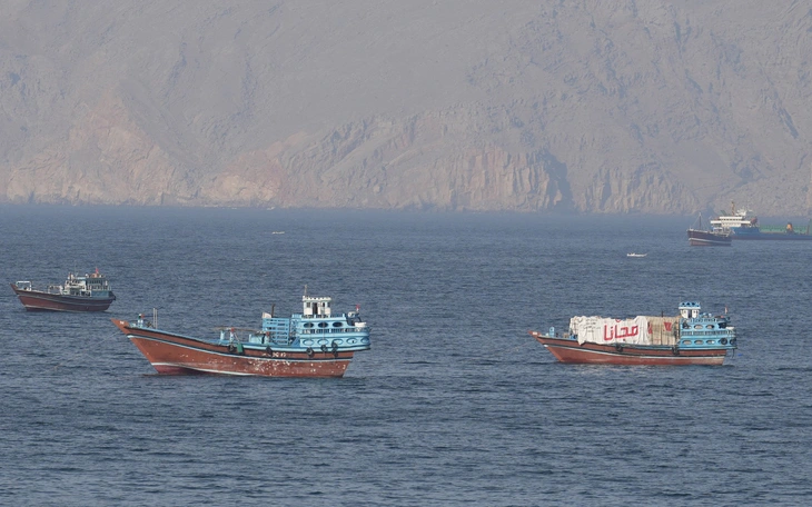 Cơ quan LHQ chuẩn bị kế hoạch sơ tán ở eo biển Hormuz - Ảnh 3.