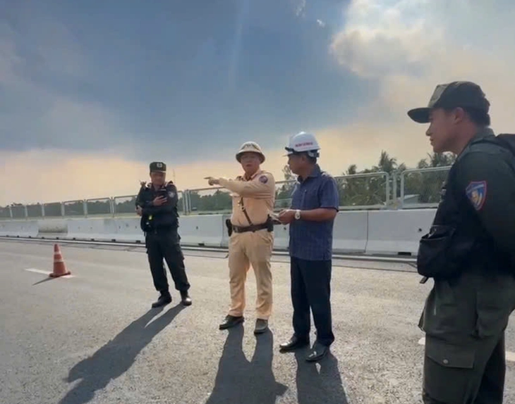 cao tốc - Ảnh 2.