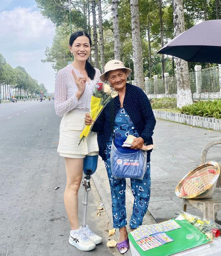 Hoa hậu Trăng khuyết  - Ảnh 1.