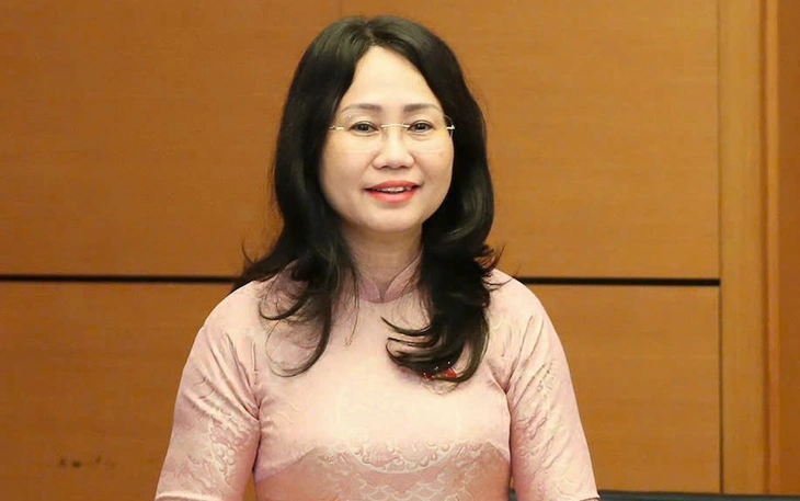 Đề xuất giao Chính phủ quy định mức ngưỡng doanh thu miễn thuế cho hộ kinh doanh - Ảnh 4.