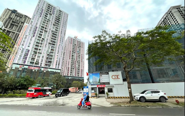 Hà Nội phê duyệt loạt dự án trên 10 ha nhưng 'quên' không bố trí nhà ở xã hội - Ảnh 3.