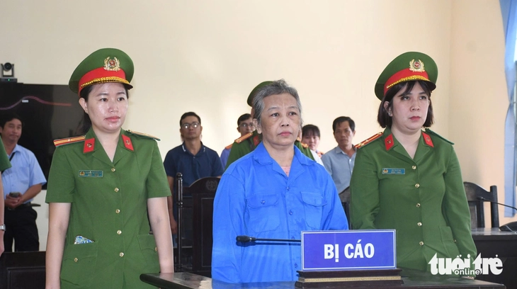 sai sự thật - Ảnh 2.