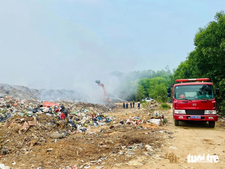 bãi rác - Ảnh 2.