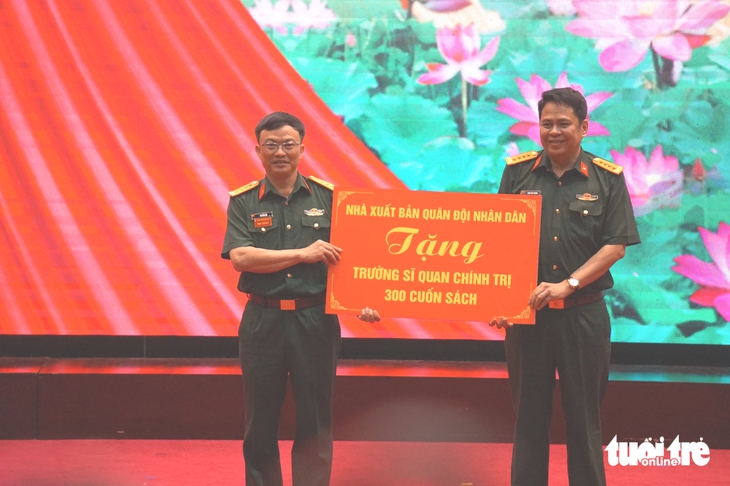 Đại tướng Nguyễn Trọng Nghĩa: ‘Không đọc sách, không có tôi ngày hôm nay’ - Ảnh 4.