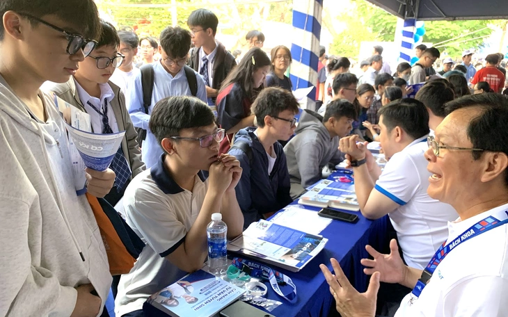 Xếp hạng đại học châu Á 2026 THE: trường Việt Nam đồng loạt tụt hạng - Ảnh 6.