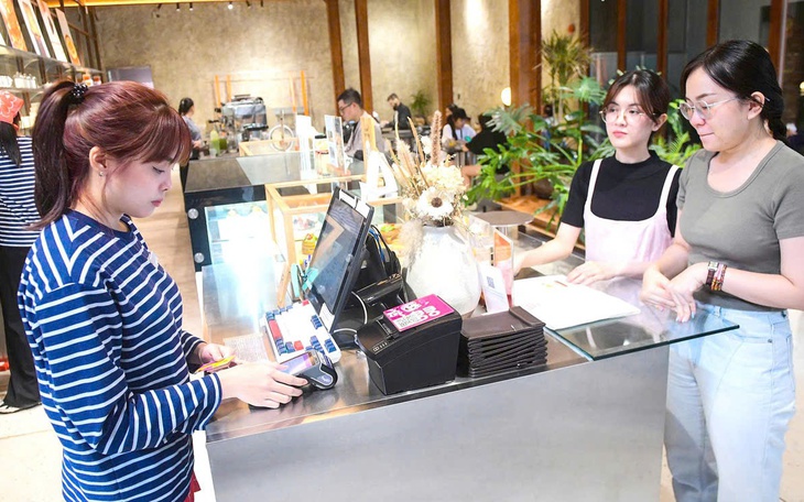 Ngưỡng doanh thu miễn thuế đối với hộ kinh doanh: Phải nâng lên 2 - 3 tỉ đồng mới công bằng - Ảnh 2.