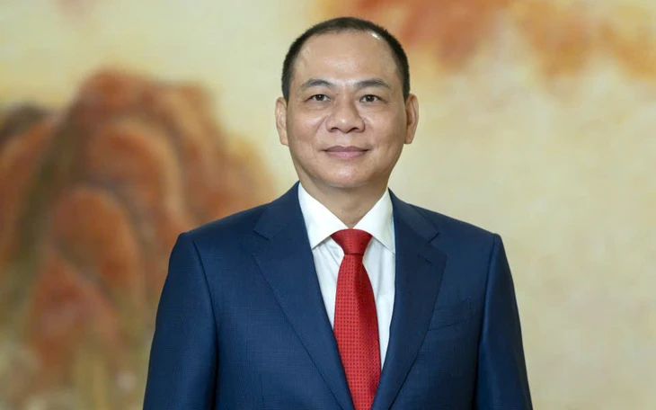 Tỉ phú Phạm Nhật Vượng: Ai có tiền cũng chỉ mua vàng cất, xã hội không có vốn phát triển - Ảnh 2.