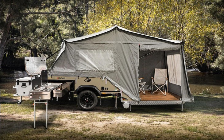 Mercedes-Benz Sprinter thành nhà di động xa xỉ, tủ chứa đồ kiêm luôn nhà tắm - Ảnh 25.