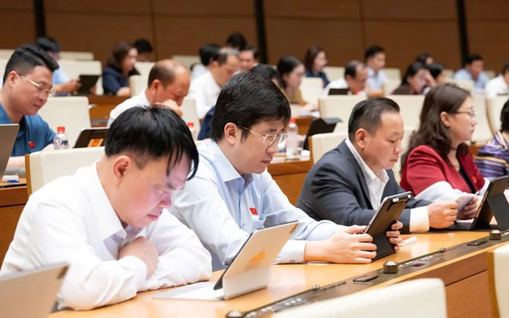 Thứ trưởng Bộ Tư pháp thông tin các quy định mới về đăng ký hộ tịch, khai sinh, khai tử - Ảnh 3.
