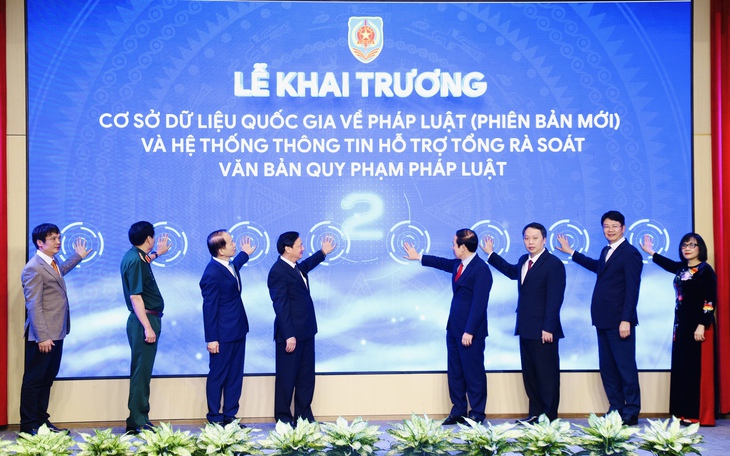 Cục Quản lý Thi hành án dân sự được tặng thưởng Huân chương lao động hạng nhất - Ảnh 3.