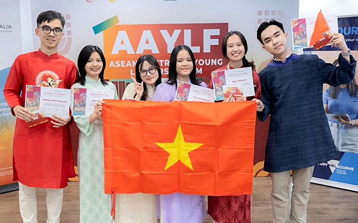 Cựu học sinh Trường phổ thông Năng khiếu đoạt giải khoa học danh giá bậc nhất Mỹ về AI - Ảnh 3.