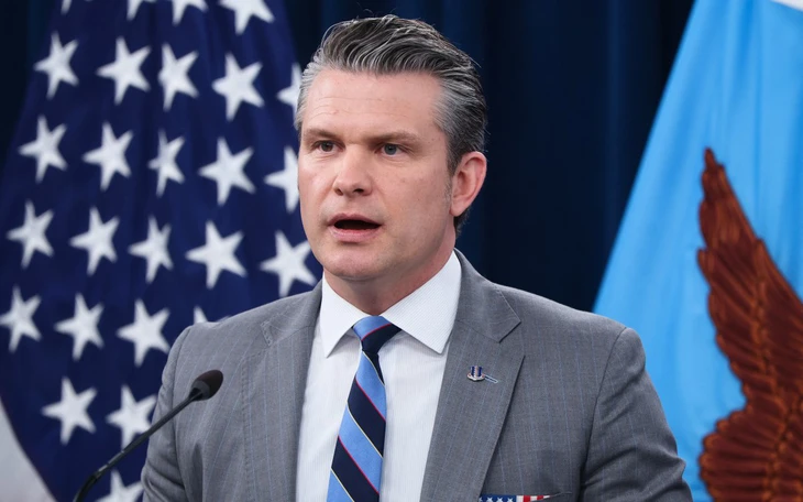 Trung Quốc bất ngờ kêu gọi công dân sơ tán khỏi Iran càng sớm càng tốt - Ảnh 2.