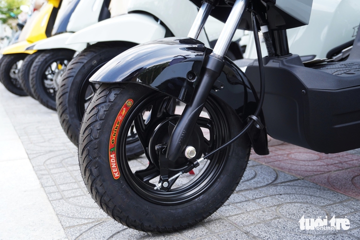 VinFast Amio - Ảnh 8.