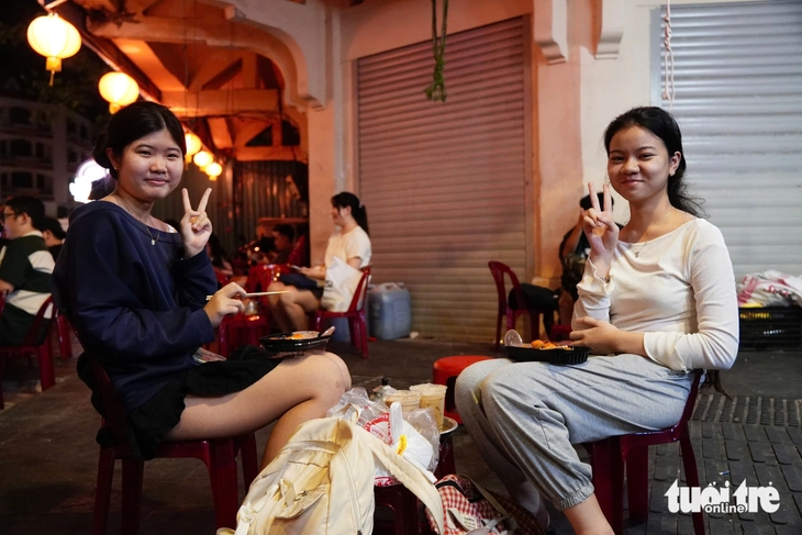 phố đêm - Ảnh 4.