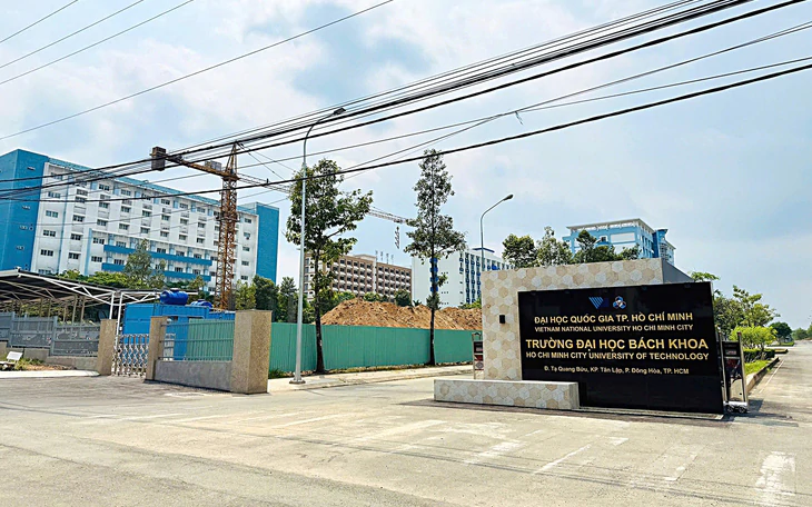 Di dời đại học, PGS.TS Trần Hoàng Ngân đề xuất lộ trình 3 giai đoạn - Ảnh 2.