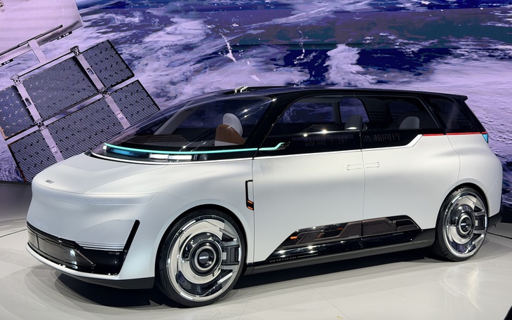 Geely hé mở xe cận sang: Ánh sáng thay đổi theo nền trời, điều hòa theo mùa - Ảnh 10.