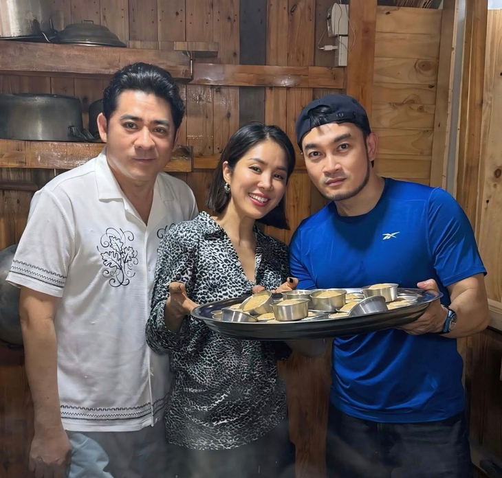 Sao phim truyền hình cả nước biết mặt, cưới vợ 10 năm nhưng vẫn giấu kín danh tính   - Ảnh 2.