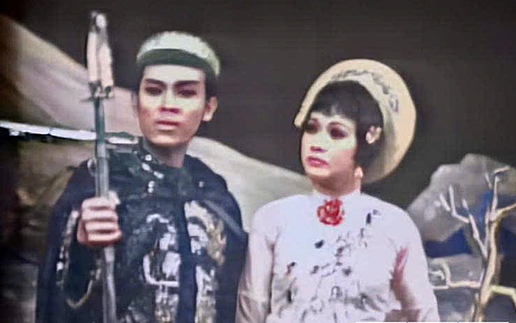 Nhiều người bật khóc khi xem Tiếng trống Mê Linh bản màu - Ảnh 2.