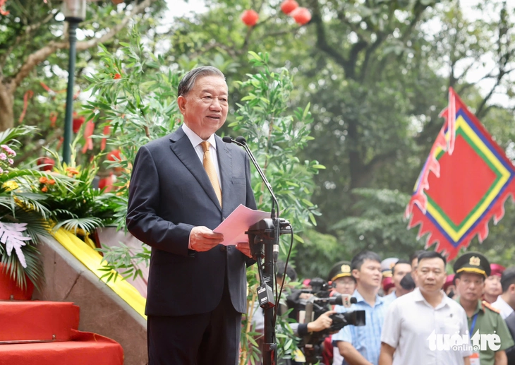 Tổng Bí thư, Chủ tịch nước Tô Lâm nói chuyện với bà con tại Đền Hùng - Ảnh 2.