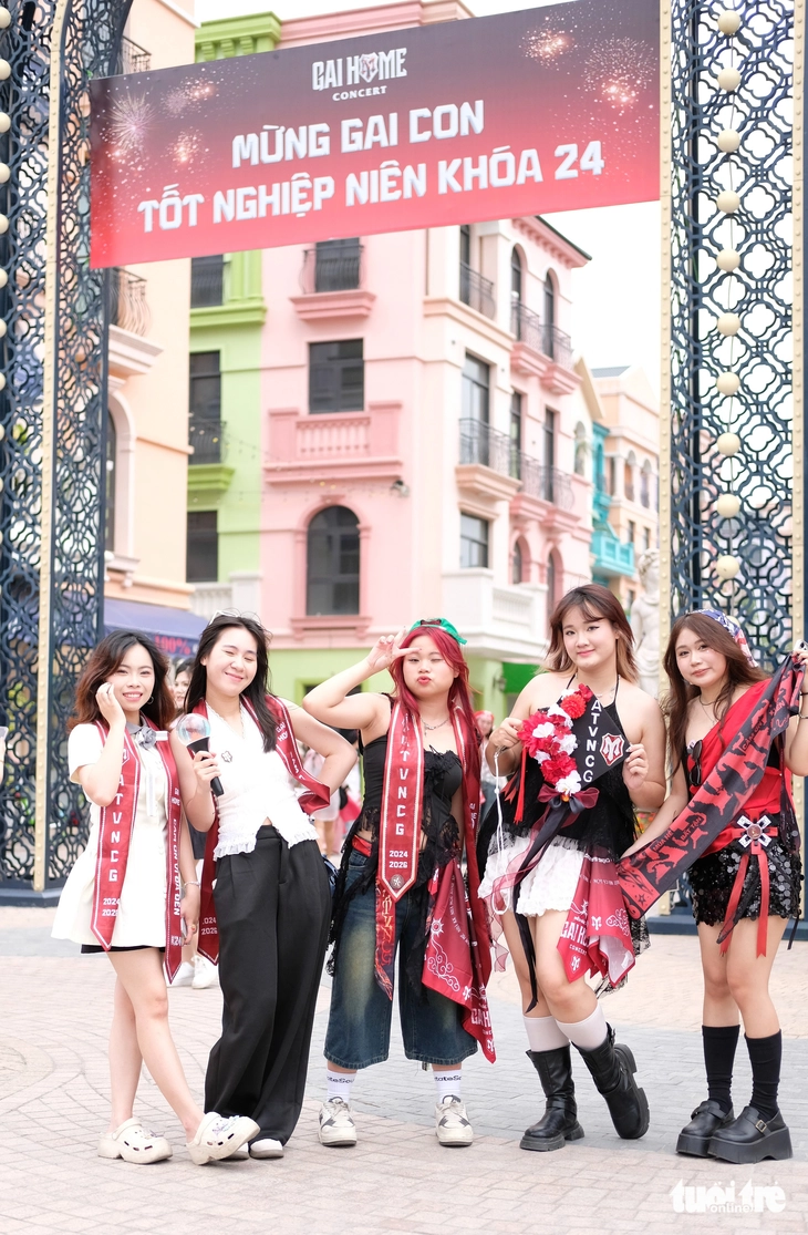 Gai home conce - Ảnh 3.