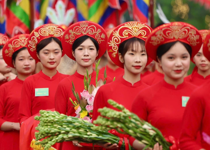 Tổng Bí thư, Chủ tịch nước Tô Lâm dâng hương giỗ Tổ Hùng Vương - Ảnh 3.