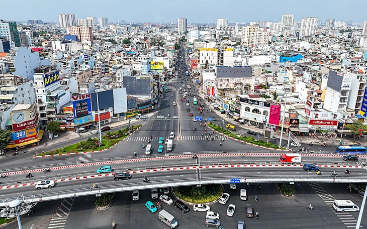 TP.HCM giao liên danh CII nghiên cứu dự án chỉnh trang trục Hàng Xanh - Bình Triệu  - Ảnh 3.