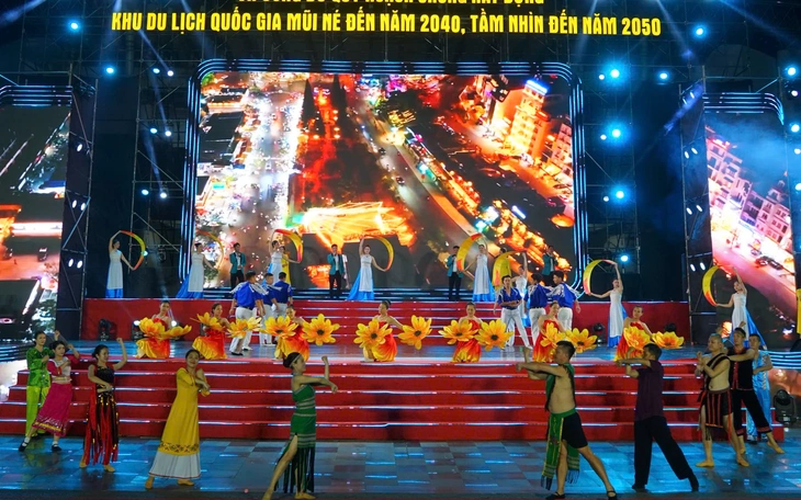 ‘Khoác áo mới’ cho cửa ngõ vào trung tâm du lịch Mũi Né - Ảnh 7.