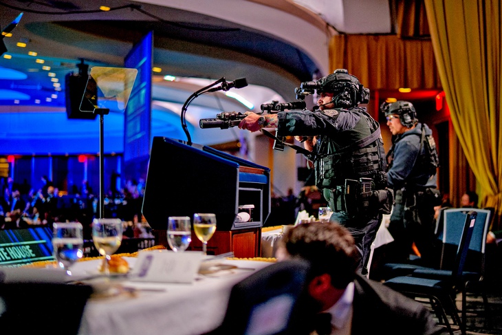 Vì sao an ninh 'đa lớp' của Mỹ vẫn bị xuyên thủng tại tiệc báo chí Nhà Trắng? - Ảnh 3.