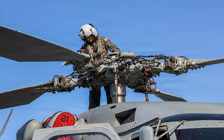 Quan chức Mỹ: Iran đưa đề xuất mới mở cửa eo biển Hormuz - Ảnh 3.