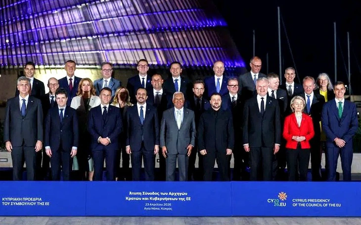 Thủ tướng Đức gợi ý Ukraine chấp nhận nhượng đất đổi hòa bình và gia nhập EU  - Ảnh 2.