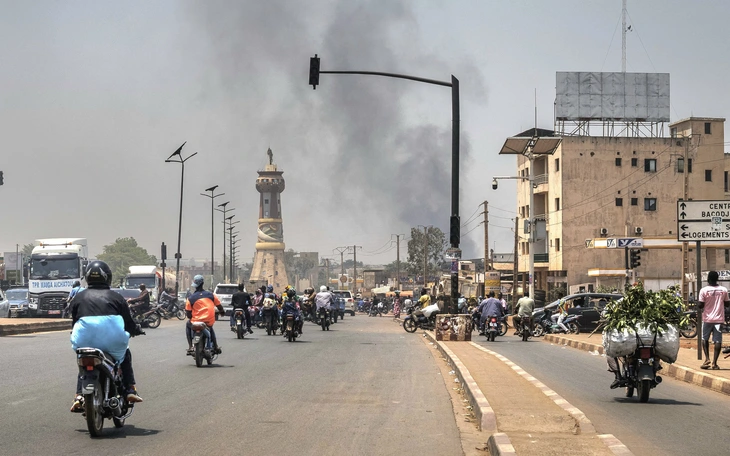 Nga tuyên bố chặn âm mưu đảo chính ở Mali, kêu gọi sớm lập lại hòa bình - Ảnh 4.
