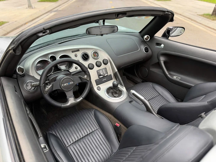 Pontiac Solstice - Ảnh 3.