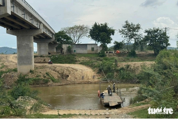 cầu xây xong - Ảnh 2.