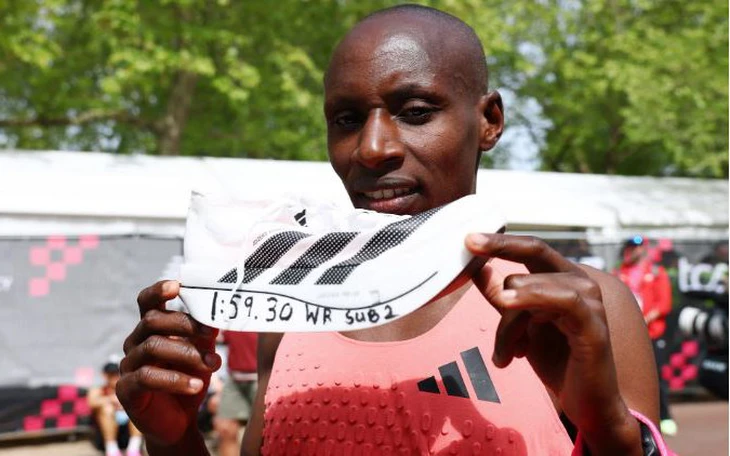 Xavi Simons trách 'cuộc sống quá tàn nhẫn', khi phải chia tay World Cup 2026 vì chấn thương - Ảnh 2.