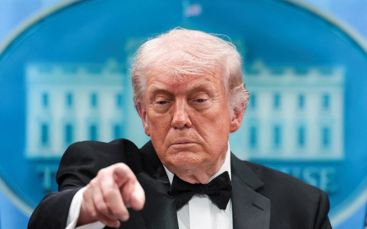Ông Trump từ chối mặc áo chống đạn vì sợ... trông béo hơn - Ảnh 3.