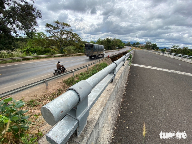 Bỏ hoang - Ảnh 2.