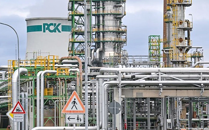 Đại biện Mỹ tại Ukraine nghỉ việc do bất đồng với ông Trump? - Ảnh 3.