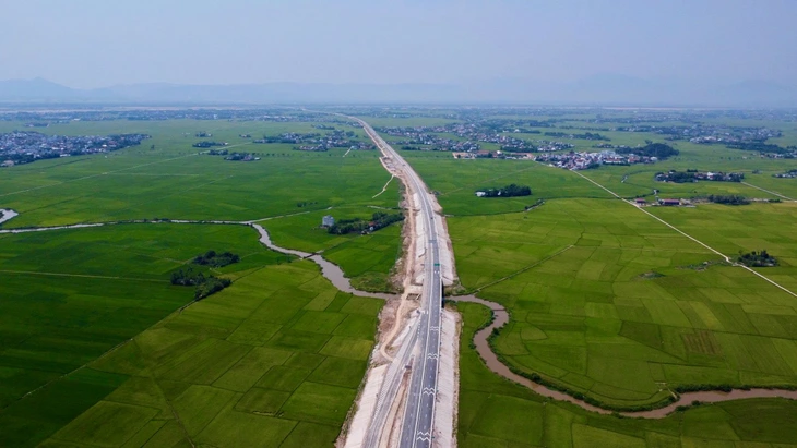 cao tốc - Ảnh 2.