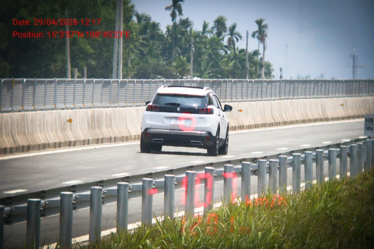 quá tốc độ - Ảnh 4.