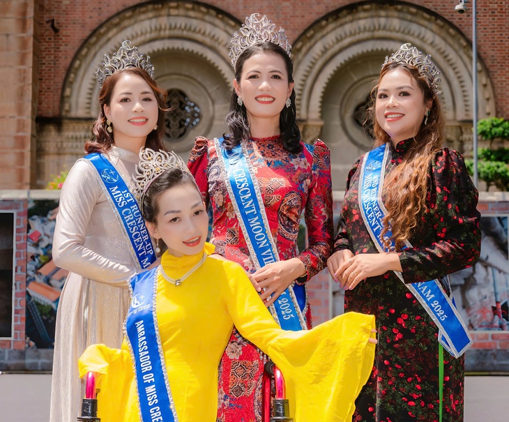 hoa hậu - Ảnh 2.