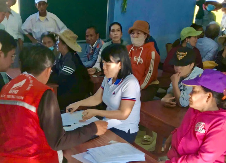 Thi công cao tốc Chí Thạnh - Vân Phong gây nứt nhà: Chi trả bồi thường, hỗ trợ cho dân bị ảnh hưởng - Ảnh 2.