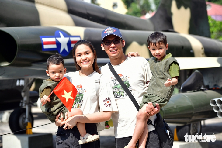 30-4 đến Bảo tàng Chứng tích chiến tranh để hiểu hơn giá trị của hoà bình - Ảnh 2.