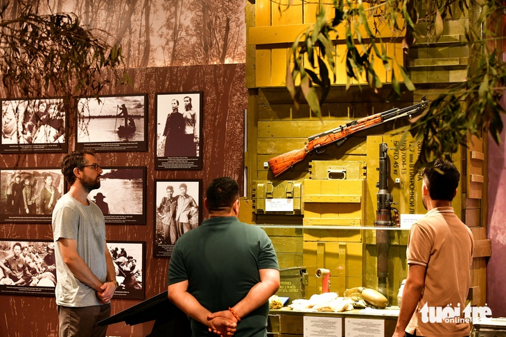 30-4 đến Bảo tàng Chứng tích chiến tranh để hiểu hơn giá trị của hoà bình - Ảnh 7.