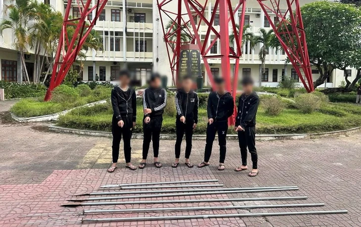 câu view - Ảnh 3.