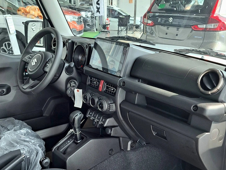 Suzuki Jimny - Ảnh 7.